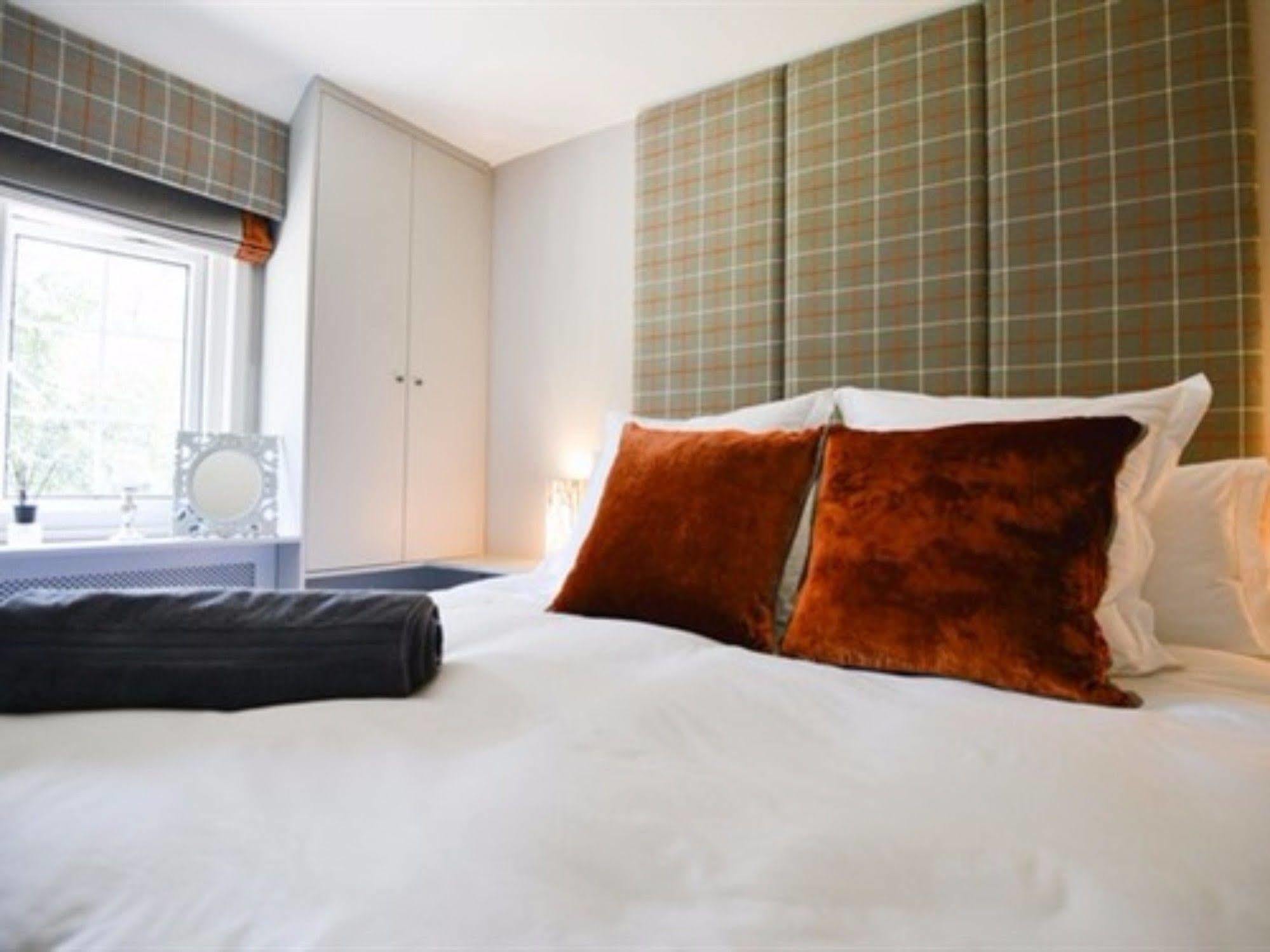 Crazy Fox Hurley Boutique B&B Extérieur photo